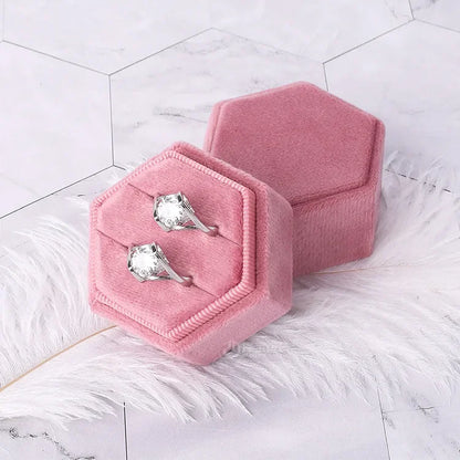 Hexagon Flannel Ring Box – Colorful Velvet Jewelry Display for Weddings